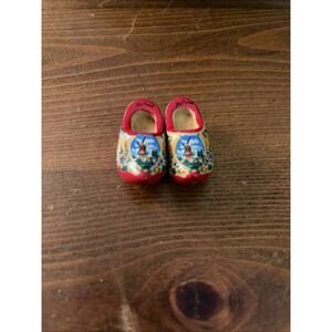 FRIDGE MAGNET 3D SOUVENIR HOLLAND NETHERLANDS A PAIR OF DUTCH CLOGS WOODEN